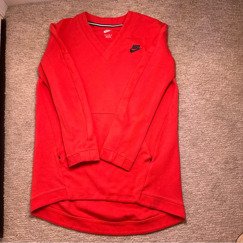 NWOT Nike Sportswear Tech Fleece Women's V-Neck Sweatshirt Ember Glow - Picture 5 of 10